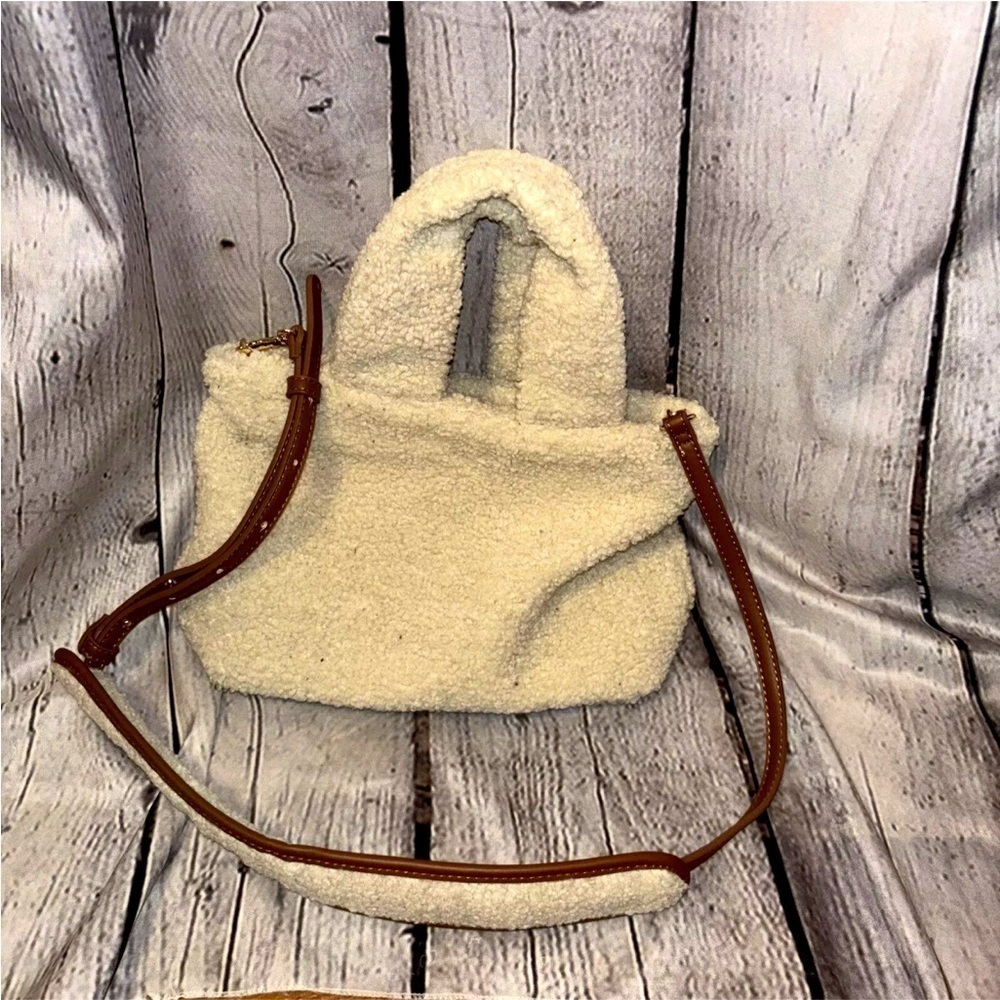 Laundry By Shelli Segal Teddy Bear Bag Purse Small Cream Crossbody Fuzzy Leather